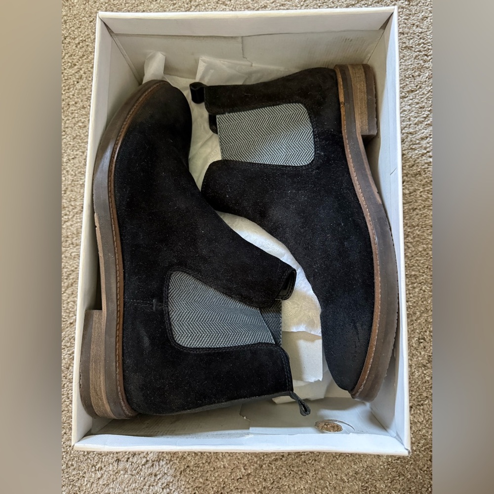 Steve Madden Black Suede Chelsea Boots